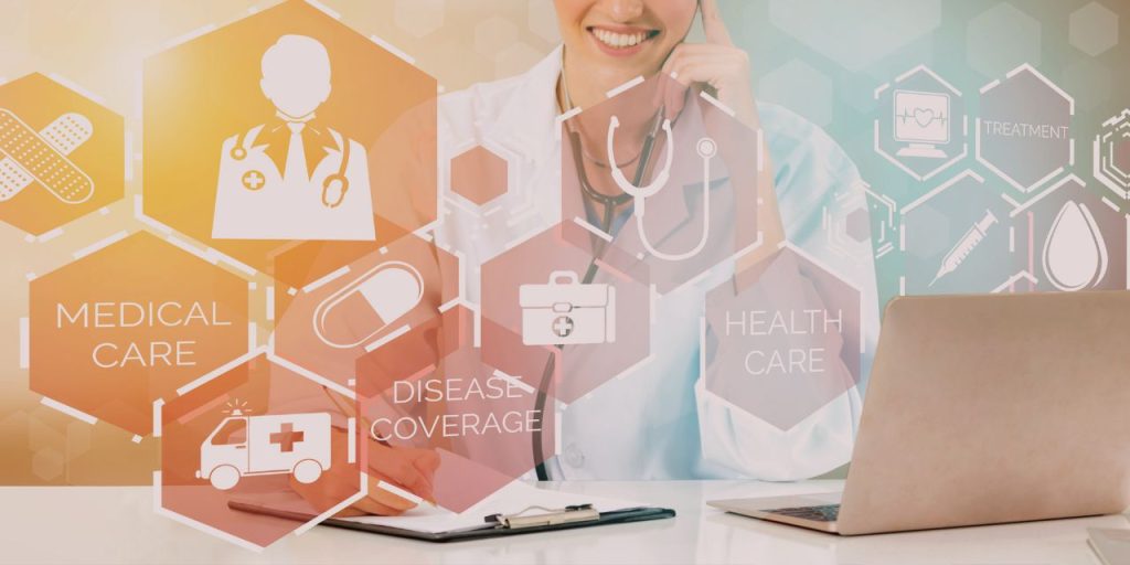 Digital healthcare applications are being used by a Doctor